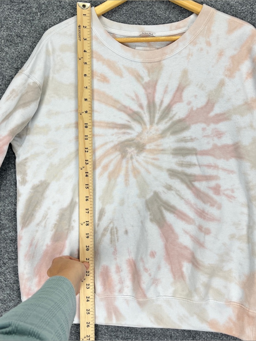 Abercrombie & Fitch Crewneck Sweatshirt Women Medium Tie Dye Swirl White Soft AF - Picture 6 of 6